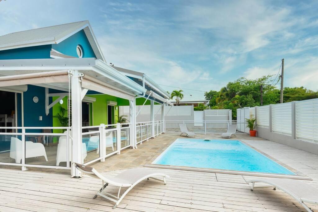 Villa De Standing Avec Piscine Au Gosier Le Gosier  Exteriér fotografie